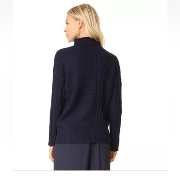 The Fifth Label women’s mockneck navy blue sweater. EUC size S - Picture 2 of 11